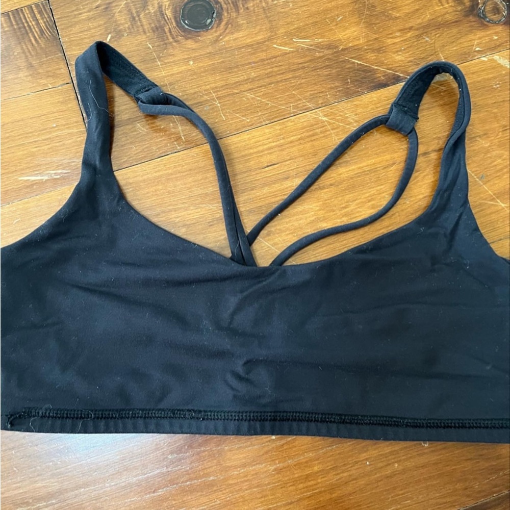 black lululemon free to be bra size 8 GUC
